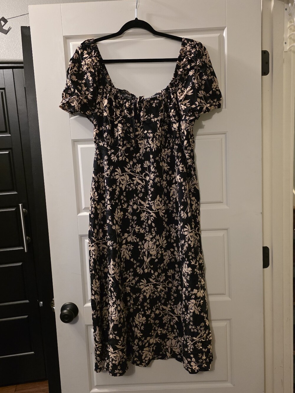 Floral Off-Shoulder Midi Dress - Black with Cream Print Size 1X NWT